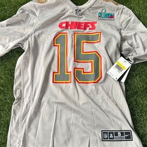 COPY - Nike Patrick Mahomes Kansas City
Chiefs Super Bowl LVII Grey Jersey Size…
